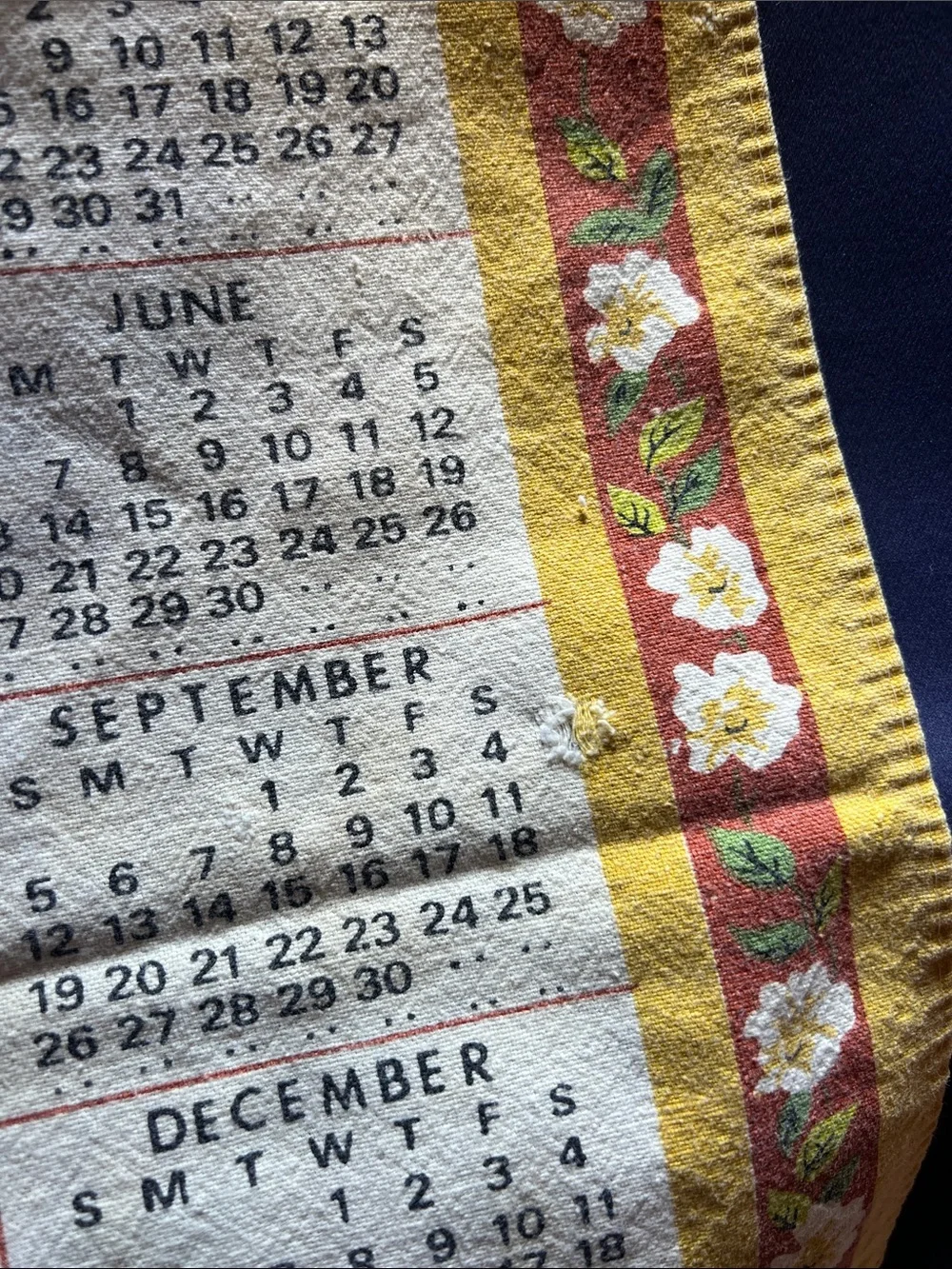 Vintage 1976 Calendar Tea Towel with Country Barn Illustration
